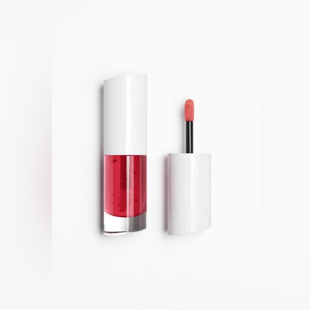 Brand New Zara Nourishing Jelly Lip Oil in Color Swell